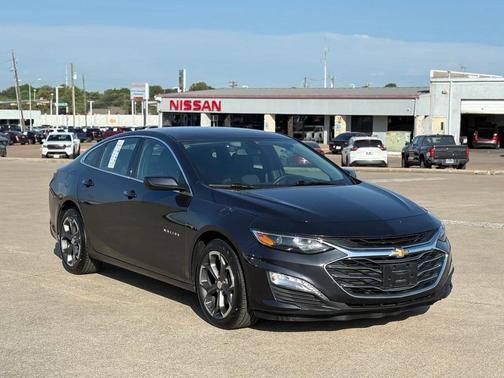 2022 Chevrolet Malibu FWD LT