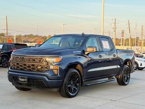 2023 Chevrolet Silverado 1500 Custom