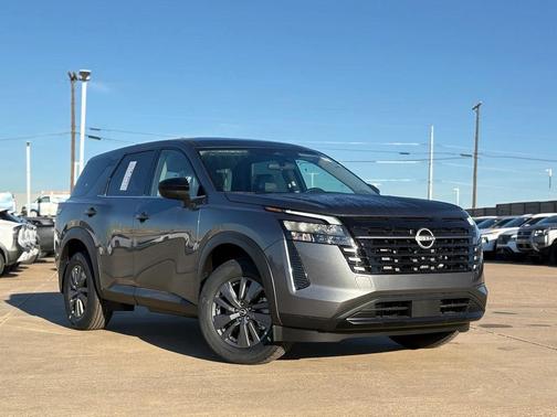 2026 Nissan Pathfinder S