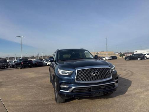2024 INFINITI QX80 Luxe