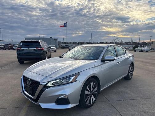 2021 Nissan Altima 2.5 SV