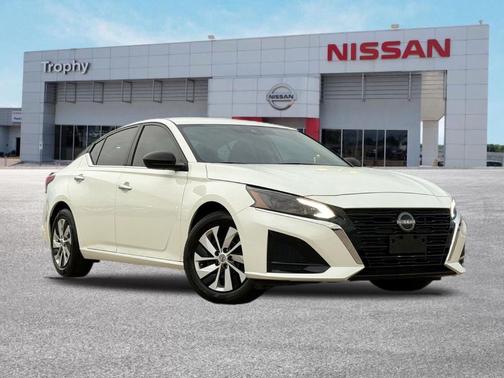 Glacier White 2025 Nissan Altima S FWD