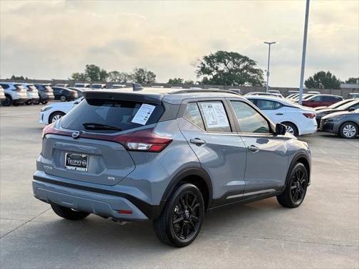 2023 Nissan Kicks SR