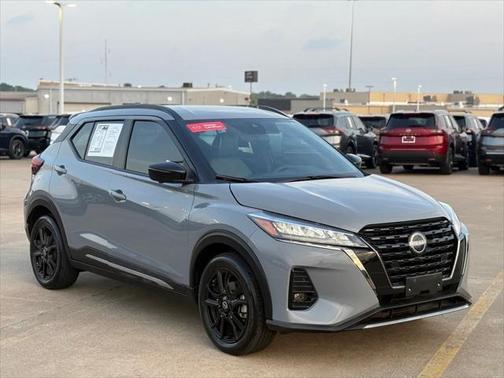 2023 Nissan Kicks SR