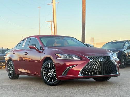 2024 Lexus ES 300h Base
