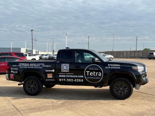 Midnight Black Metallic 2022 Toyota Tacoma SR5