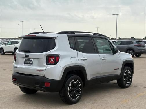 2016 Jeep Renegade Trailhawk