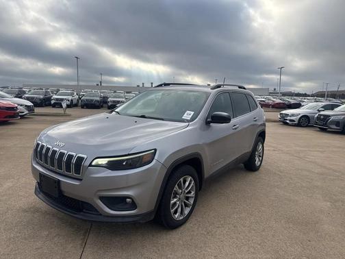 2022 Jeep Cherokee Latitude Lux