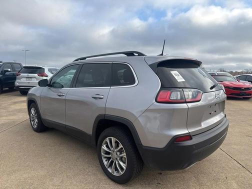 2022 Jeep Cherokee Latitude Lux