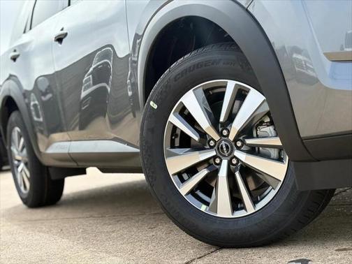 2025 Nissan Pathfinder SL FWD