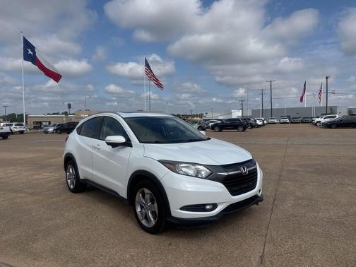 White Orchid Pearl 2016 Honda HR-V EX-L w/Navigation