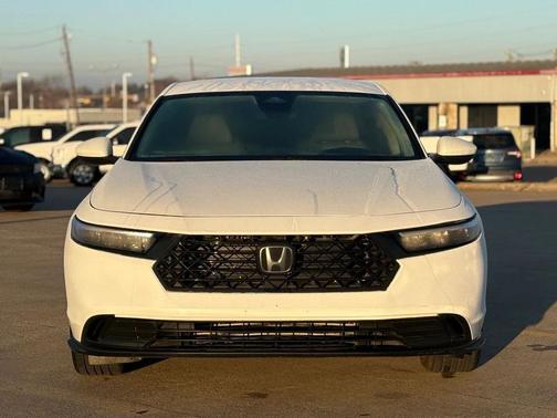 2024 Honda Accord LX 1.5T