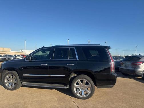 2018 Cadillac Escalade Luxury