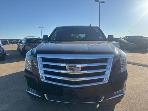2018 Cadillac Escalade Luxury