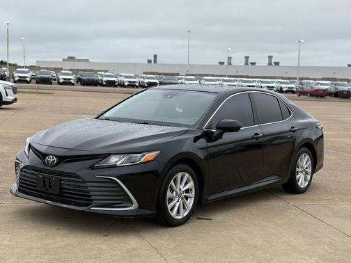 Midnight Black Metallic 2024 Toyota Camry LE
