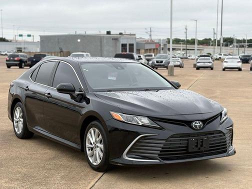 Midnight Black Metallic 2024 Toyota Camry LE