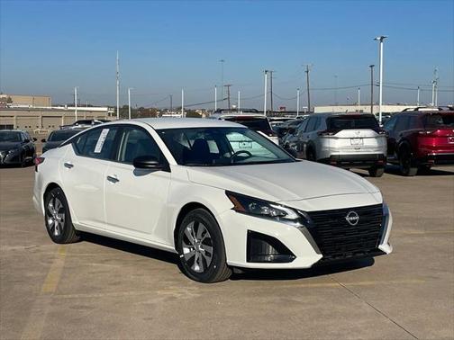 2025 Nissan Altima S FWD