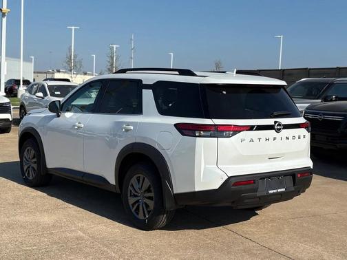 2025 Nissan Pathfinder SV FWD