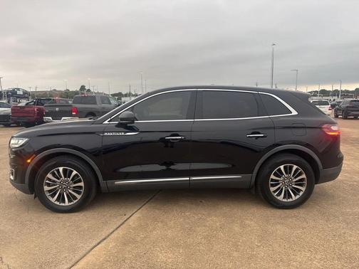 2020 Lincoln Nautilus Reserve