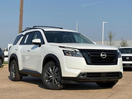 2025 Nissan Pathfinder SV FWD