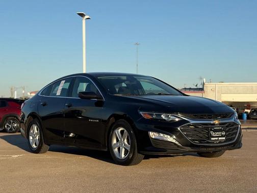 2022 Chevrolet Malibu FWD LT