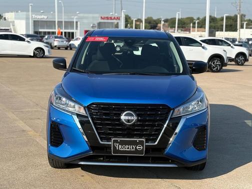2023 Nissan Kicks S