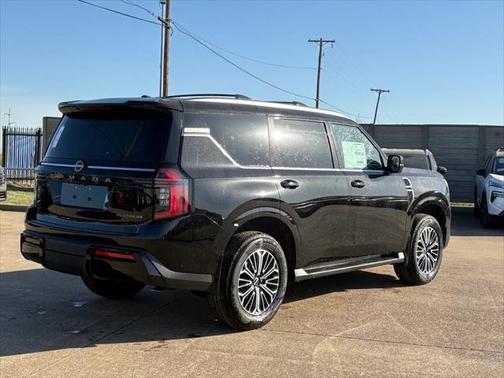 2025 Nissan Armada Platinum 2WD