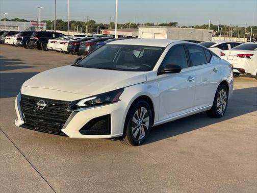 2025 Nissan Altima S FWD