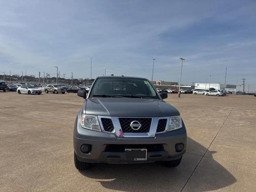 2017 Nissan Frontier SV