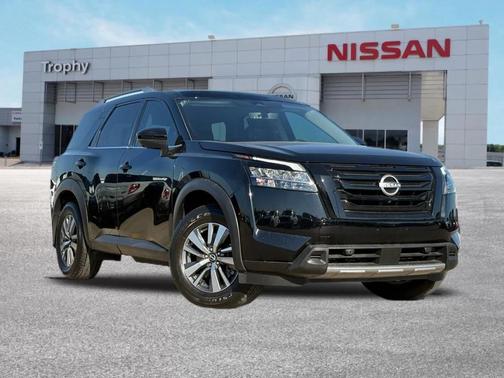 2024 Nissan Pathfinder SL FWD