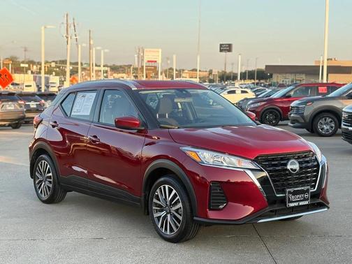 2023 Nissan Kicks SV