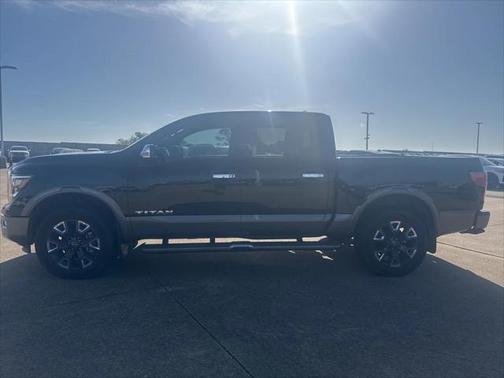 2023 Nissan Titan Platinum Reserve
