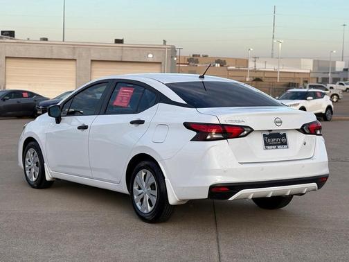 2024 Nissan Versa 1.6 S