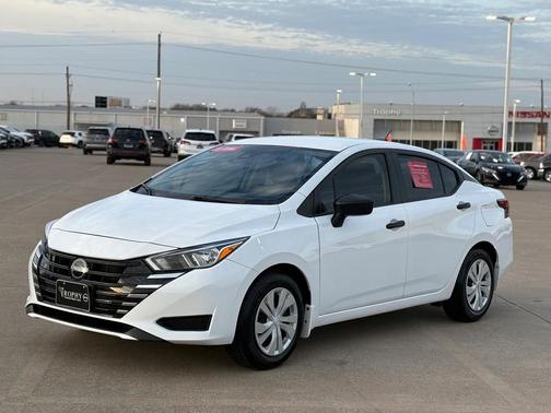 2024 Nissan Versa 1.6 S