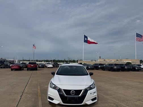 Fresh Powder 2022 Nissan Versa 1.6 S