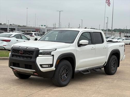 2025 Nissan Frontier PRO-X