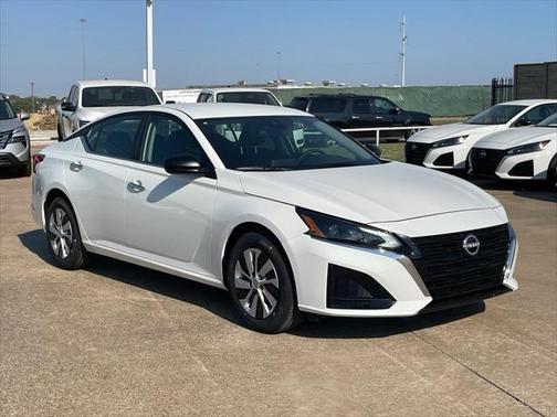 2025 Nissan Altima S FWD
