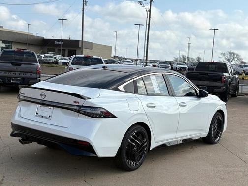 2026 Nissan Sentra SR