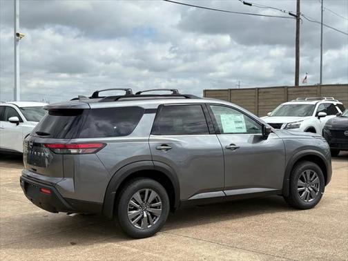 2025 Nissan Pathfinder SV FWD