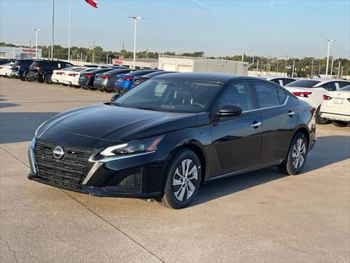 2025 Nissan Altima S FWD