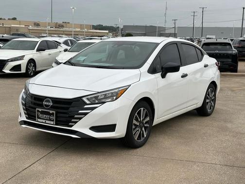 2025 Nissan Versa 1.6 S