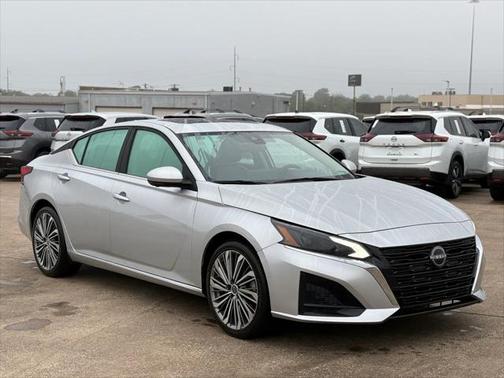 2023 Nissan Altima 2.5 SL