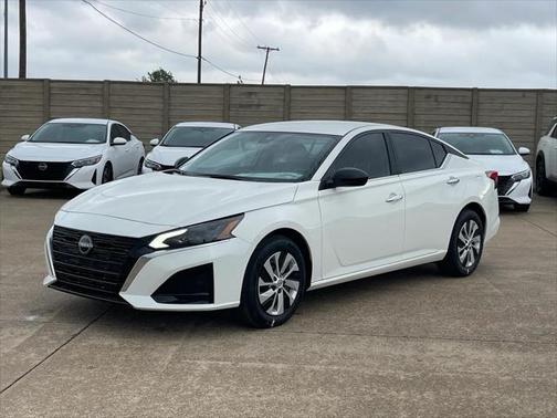 2025 Nissan Altima S FWD