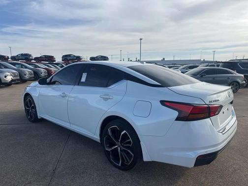 2023 Nissan Altima SR Intelligent AWD