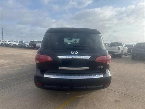 2017 INFINITI QX80 Base