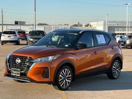 2024 Nissan Kicks SV