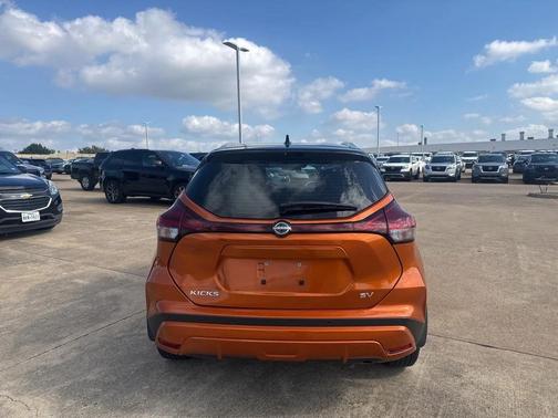 2024 Nissan Kicks SV