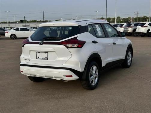 2025 Nissan Kicks S