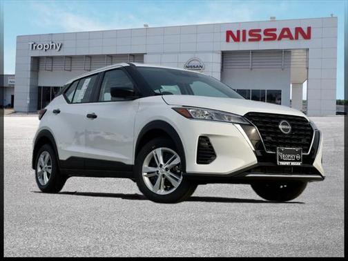 2025 Nissan Kicks S
