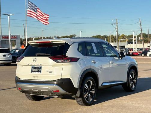 2023 Nissan Rogue Platinum